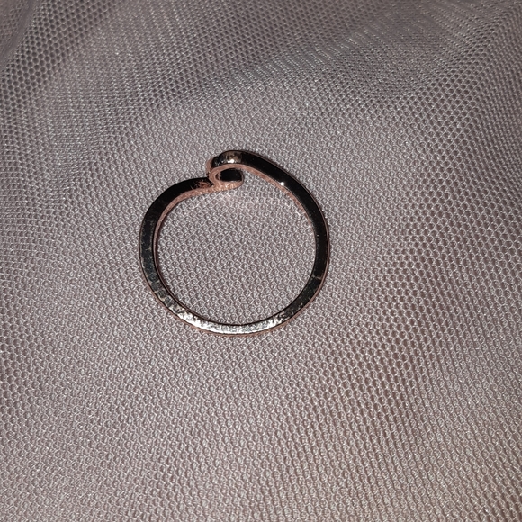 Golden ring wave desing size 8 - Picture 2 of 3